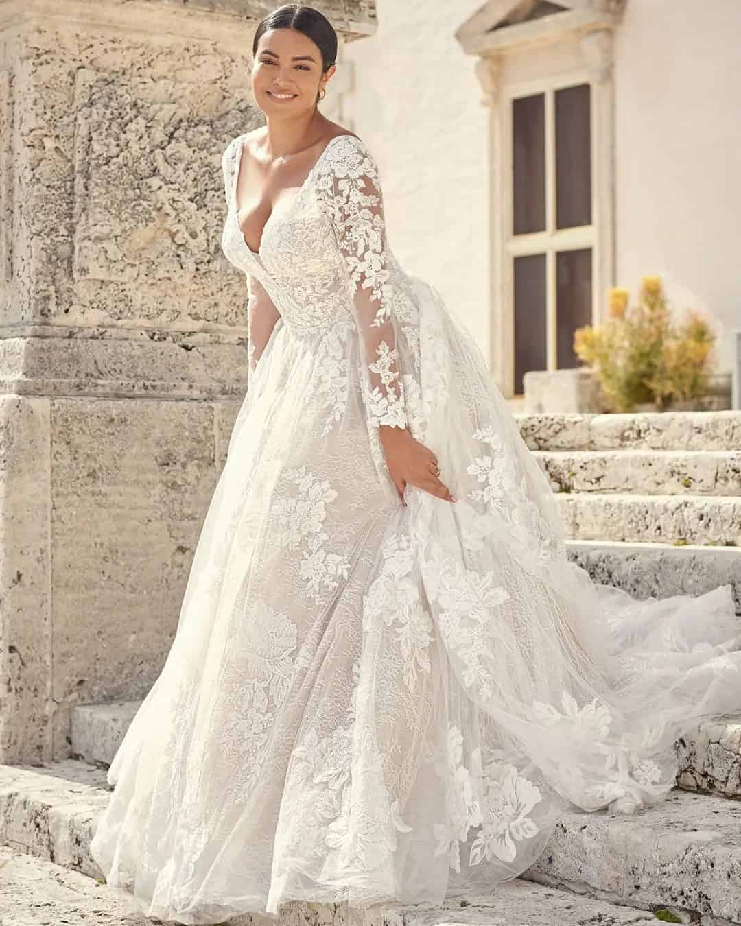 A line Wedding Dresses Plus Size