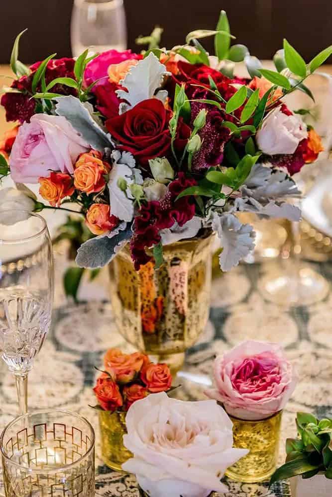 Chic Flowers In Wedding Decor