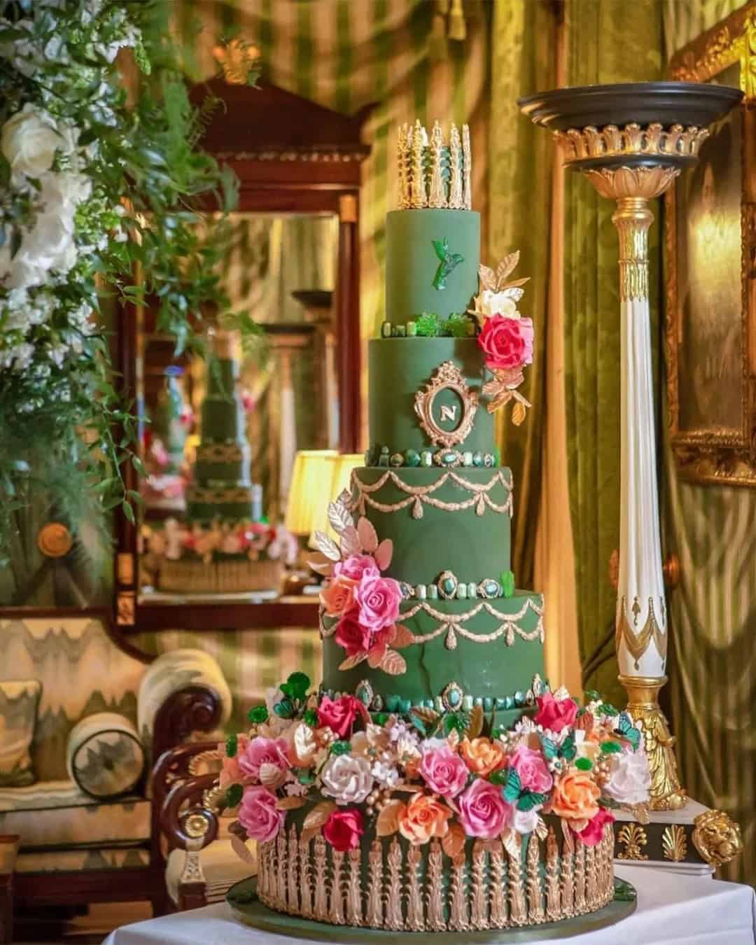 Vintage Unique Wedding Cakes