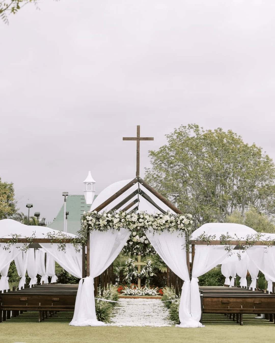 Modern Church Wedding Decor Ideas