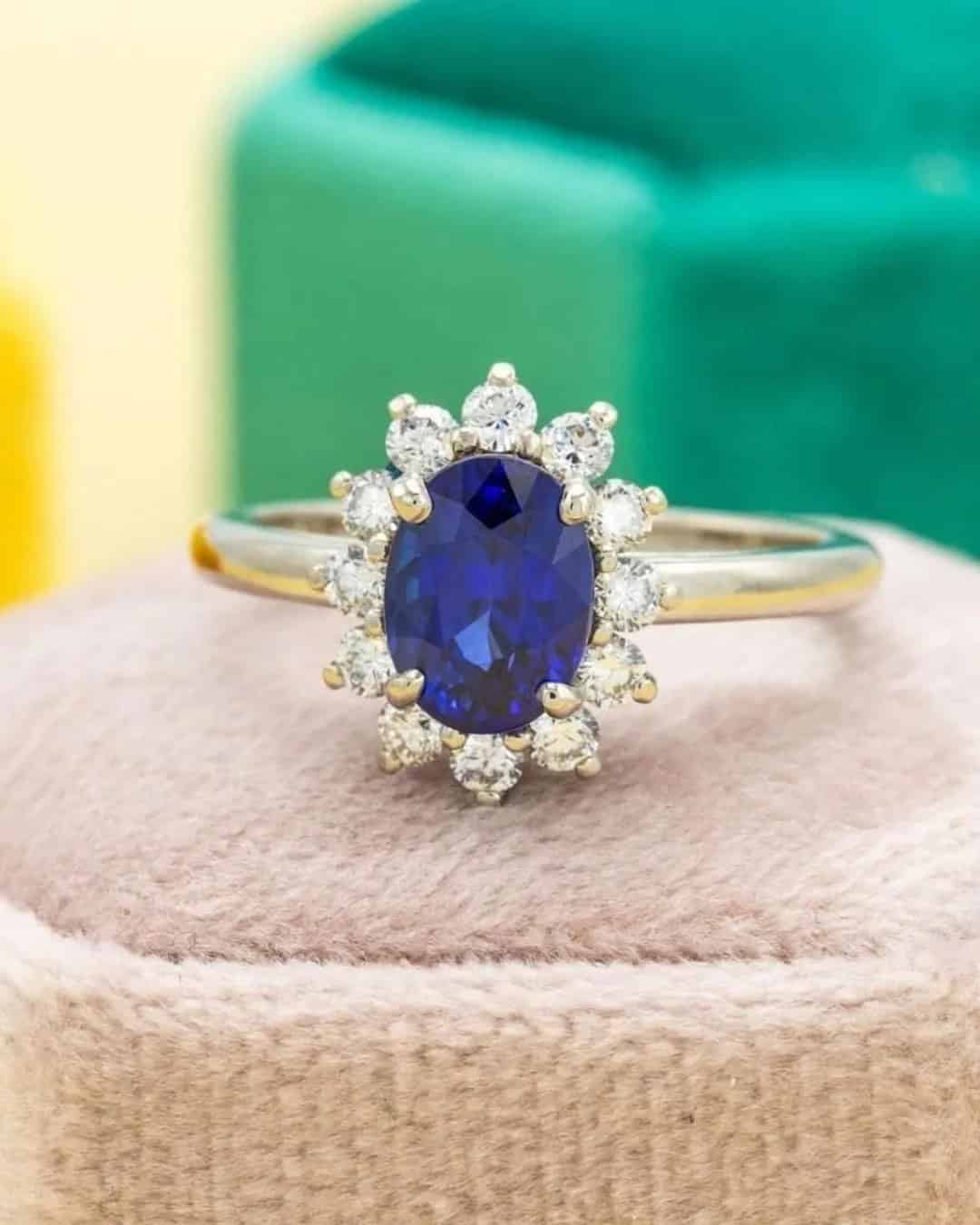 Vintage Engagement Rings with Sapphires