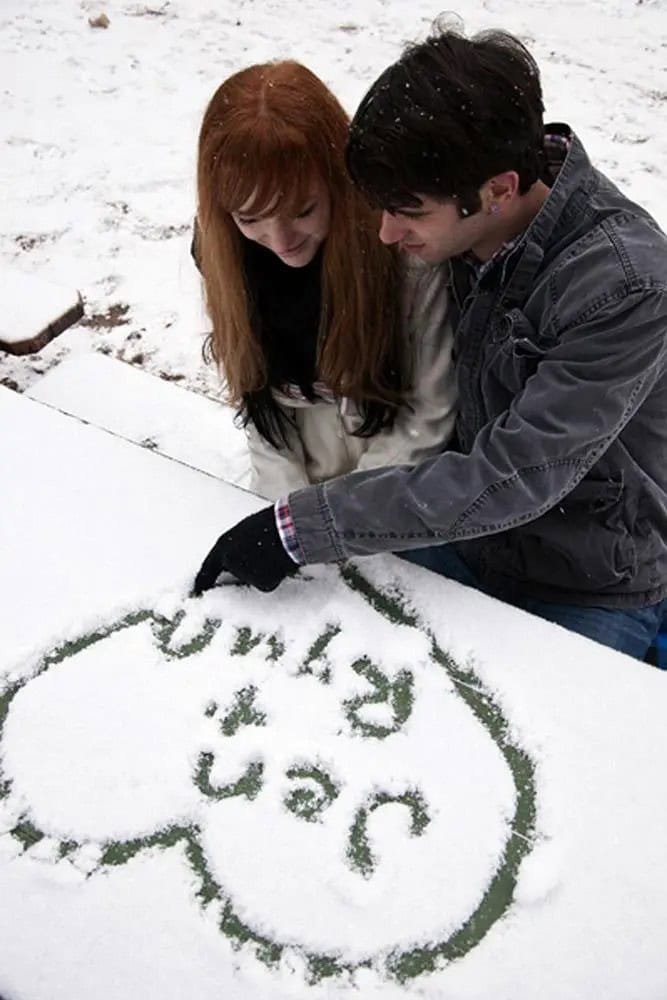 Engagement Photos In The Snow