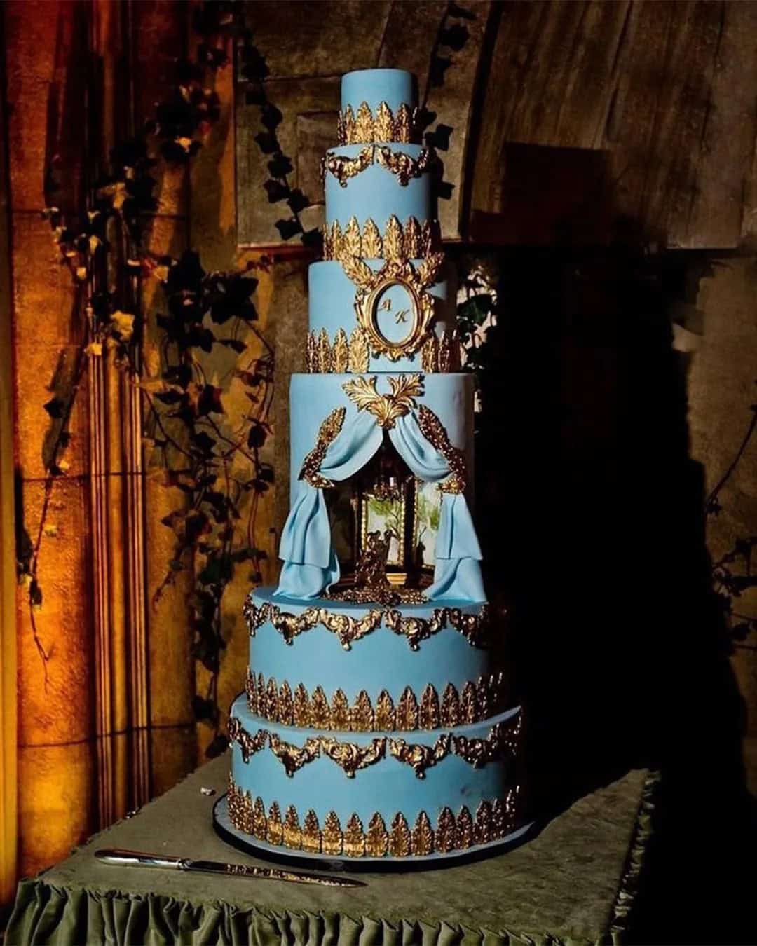 Vintage Unique Wedding Cakes