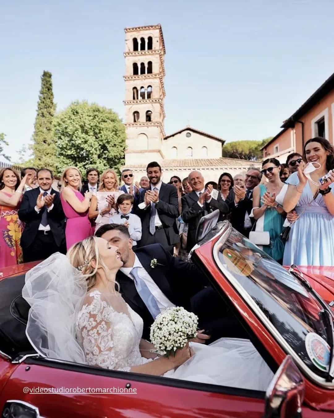 Bride And Groom with Maternal and Paternal Families