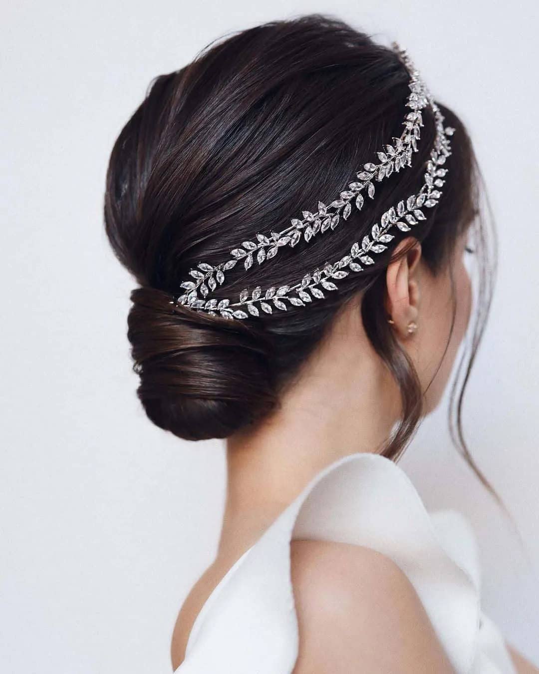 Choosing the Best Wedding Hair Accessory