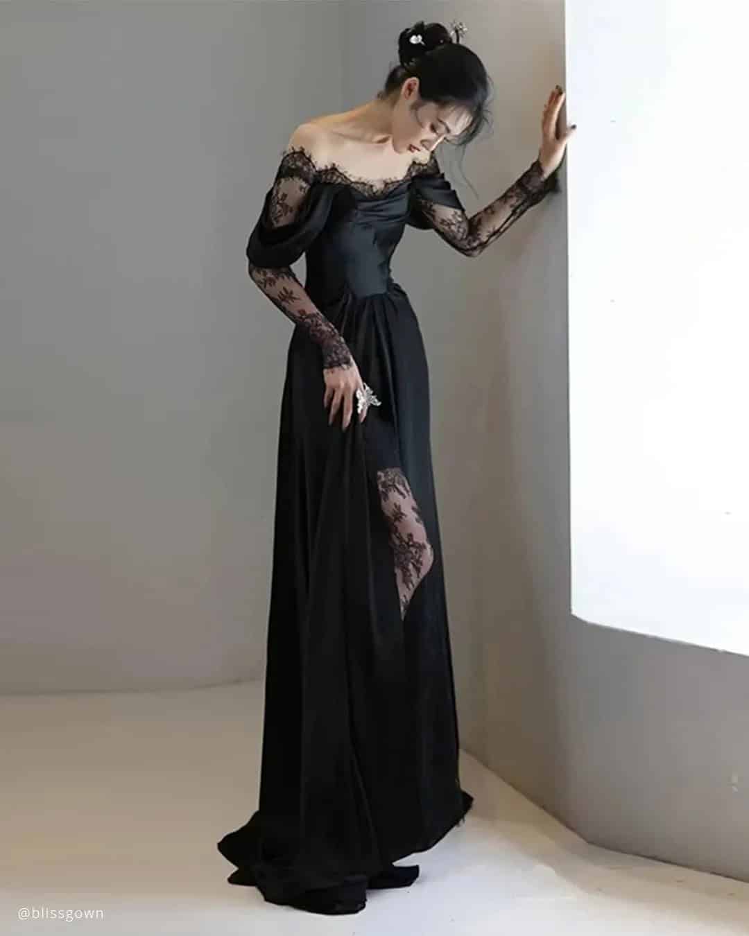 Victorian Gothic Black Wedding  Dresses