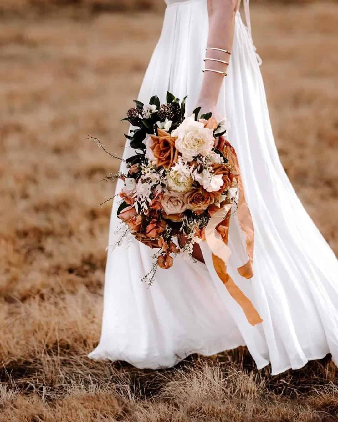 Trendy Wedding Rust-Colored Bouquets